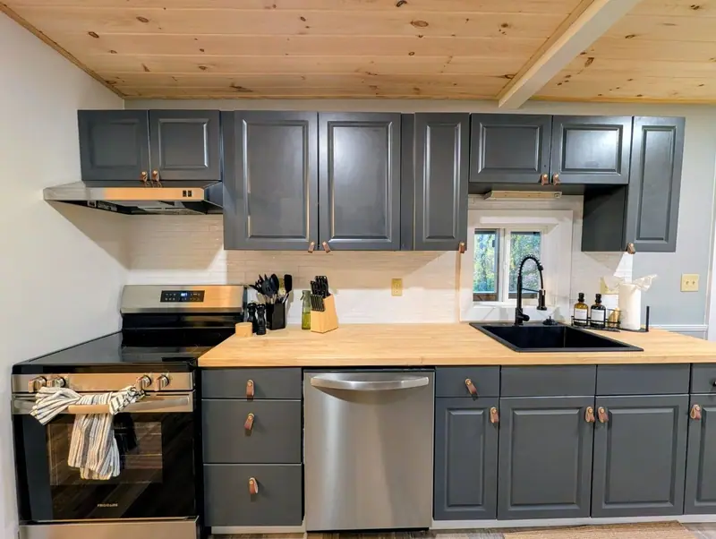 Butcher-block counters, a full range and a dishwasher. Pancake mornings just got easier.