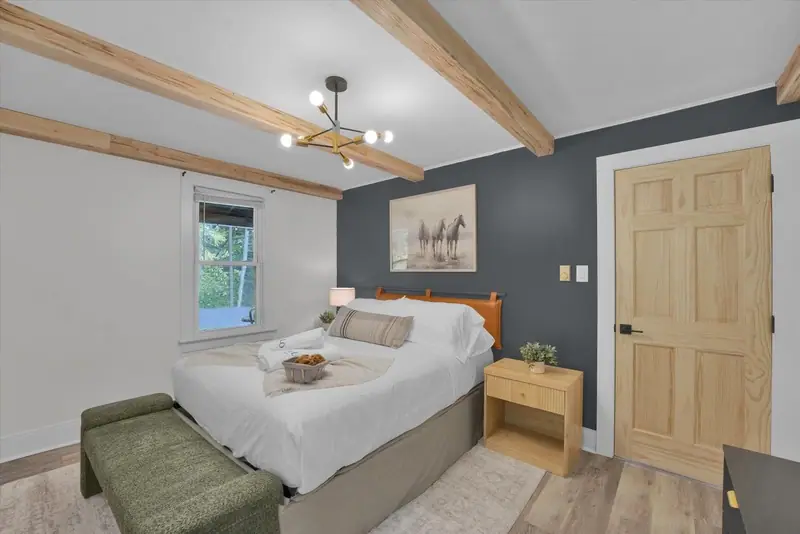 Bedroom Retreat: Modern design harmonizes with nature for your perfect getaway.