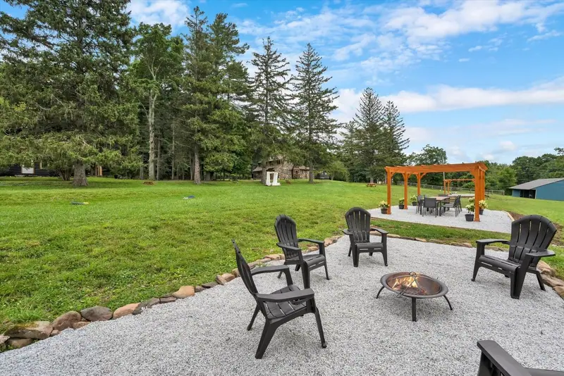 Gather round the resort fire pit as the stars come out. Stories, laughter and warm toes.