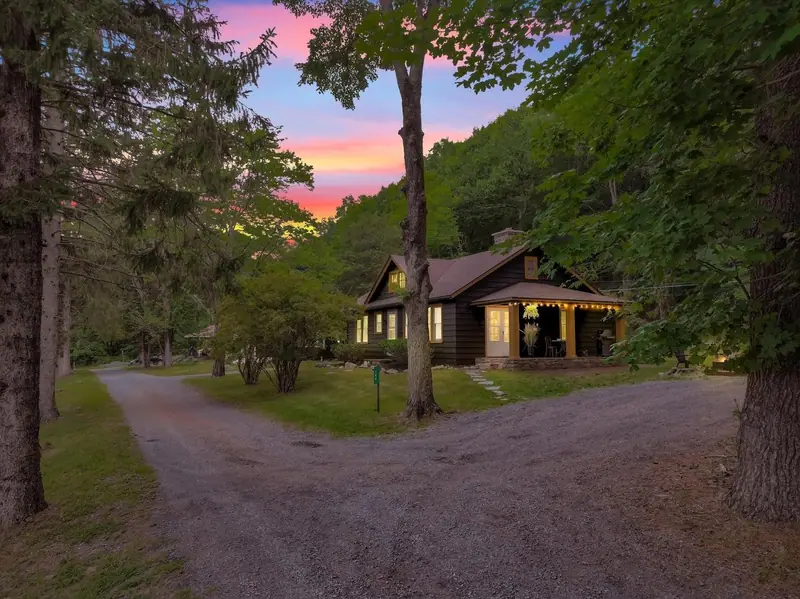 48-cabin twilight (1)
