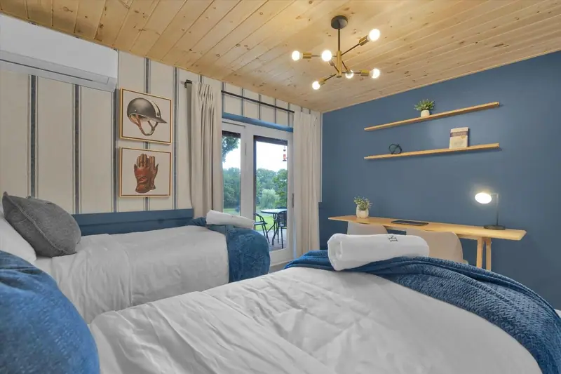 Twin Room with Patio Access